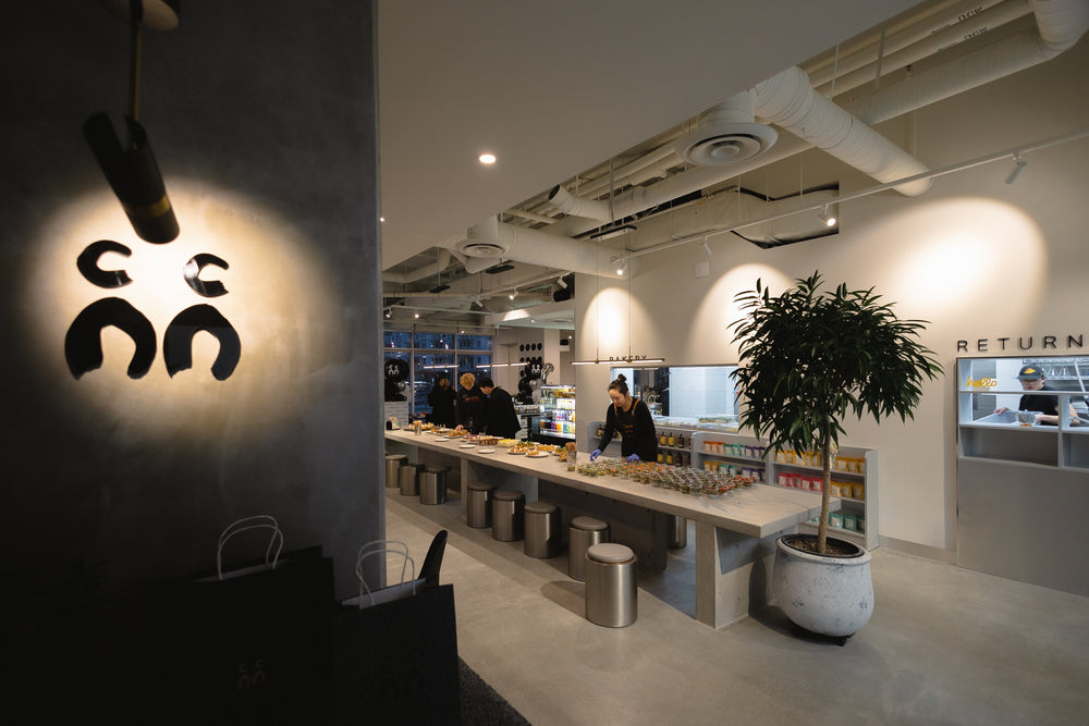The 'Anti-Parisian' Café Model | The Coffee Dispatch
