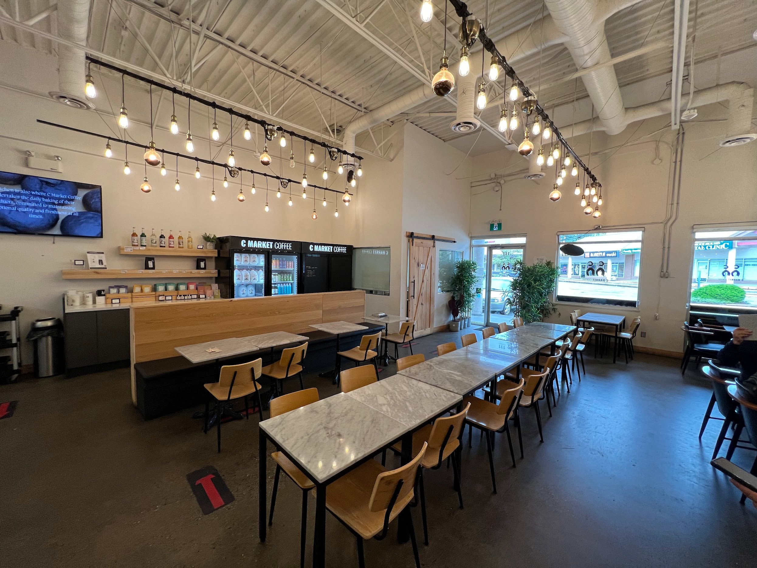 A cozy and cute spot with great food at C Market Coffee, offering a variety of pastries, snacks, and breakfast options at reasonable prices. There are plenty of choices for kids and a wide selection of hot beverages.