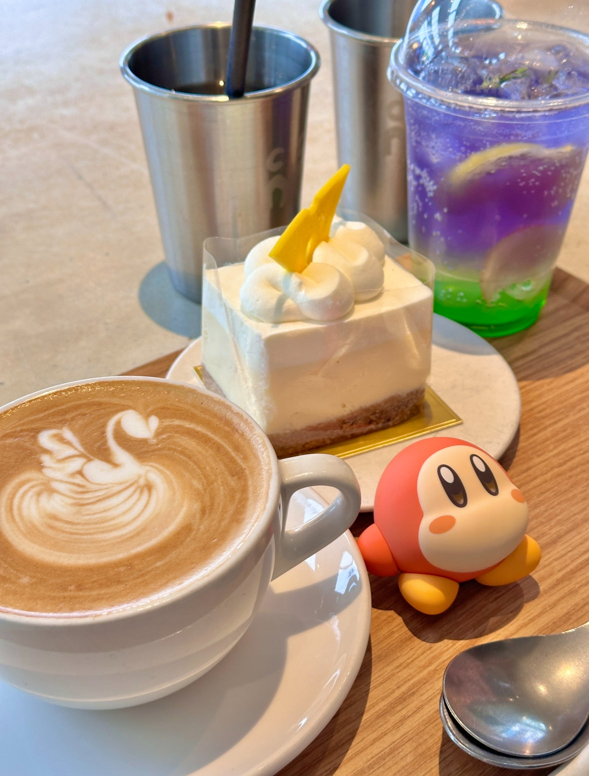 Amazing atmosphere at C Market Coffee with delicious coffee that was sweet without any added sweeteners. The cake was tasty, and the new seasonal drink was also enjoyable. Friendly staff and a highly recommended spot!